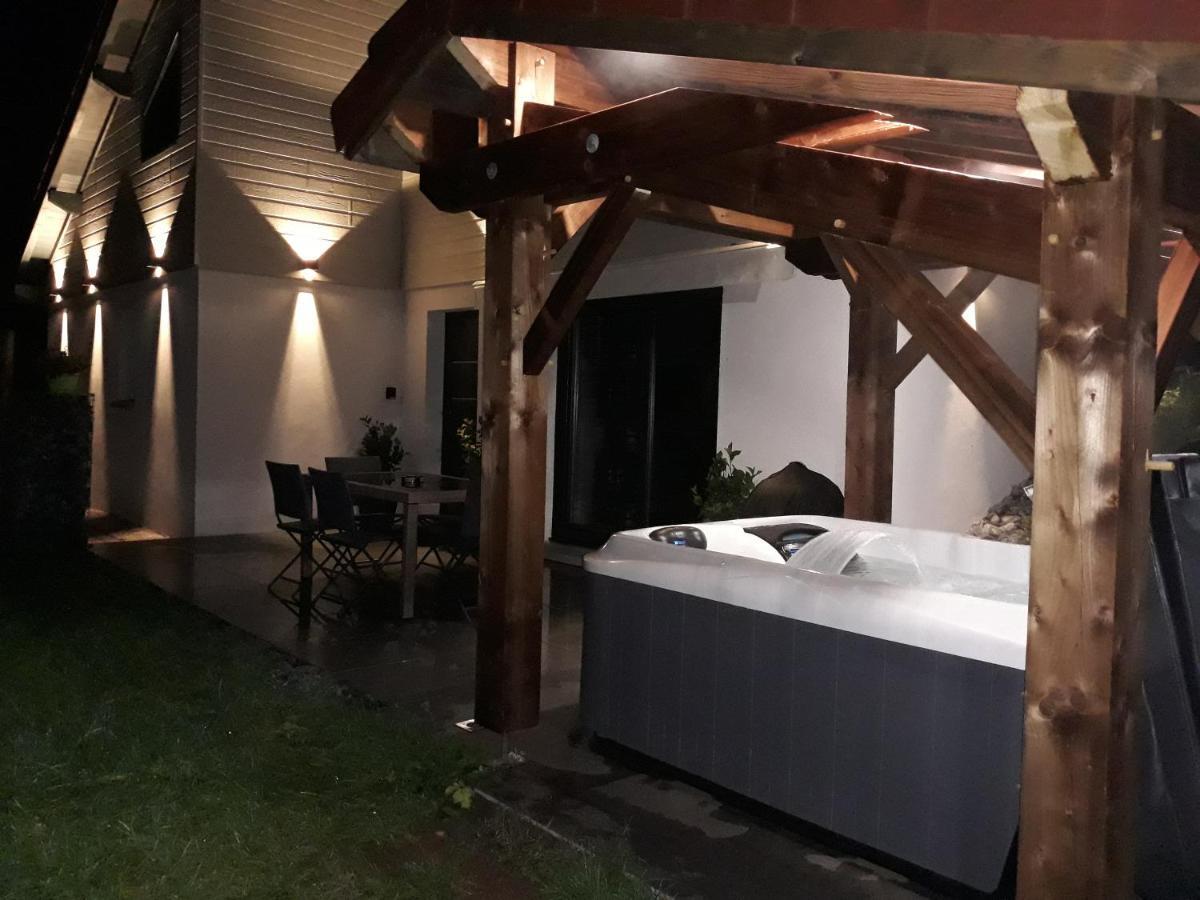 Les Camelias Chalet